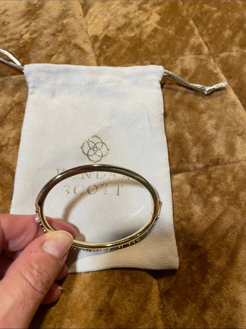Kendra Scott Madelyn Gold Bangle Bracelet in Multi-Mix Stones - Picture 2 of 2